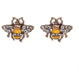 ✨ Betsey Johnson New honey bee 🐝 stud earrings ✨